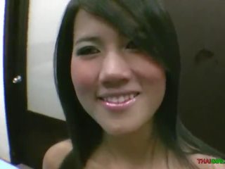 Seksuelt aroused thai kvinne pov knulling