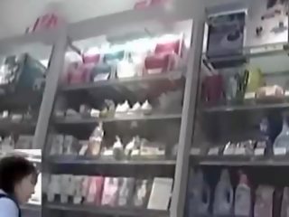 Hapon bista mula sa ilalim ng palda 18