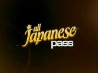 Терапевт и роб вътре alljapanesepass.com!