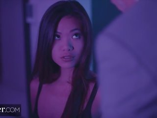 Lebih dalam. menakjubkan vina skyy didominasi dan driven untuk ecstasy x rated film video