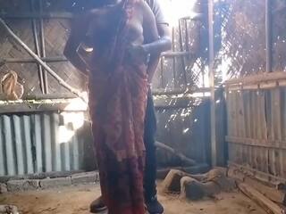 Hinduskie wieś bhabhi pieprzyć z bbc męskość w hinduskie pałac