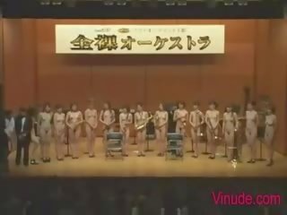 Concert 在 裸體 主要