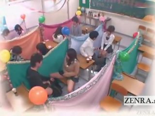 Untertitelt japan schülerinnen klassenzimmer masturbation cafe