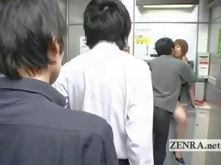 Aneh jepang post kantor offers hot lisan bayan atm