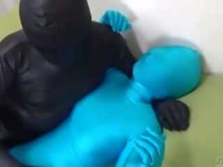 Subtitled יפני zentai fingerbanging ל אורגזמה