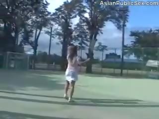 Asiatico tennis corte pubblico adulti film